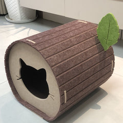 Tree stump-shaped cat bed