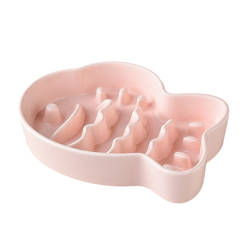Fish-shaped slow-food bowl